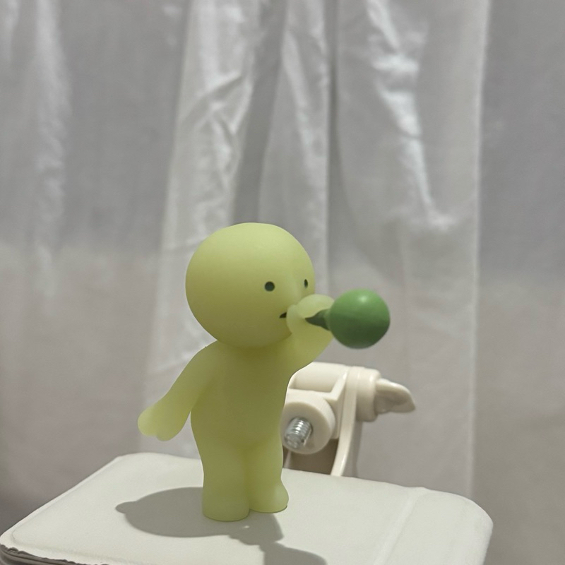Smiski Blowing Bubbles Image